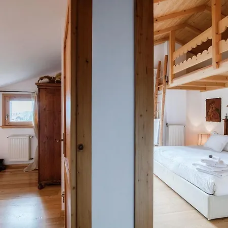 Charming Mountain Penthouse Apartamento